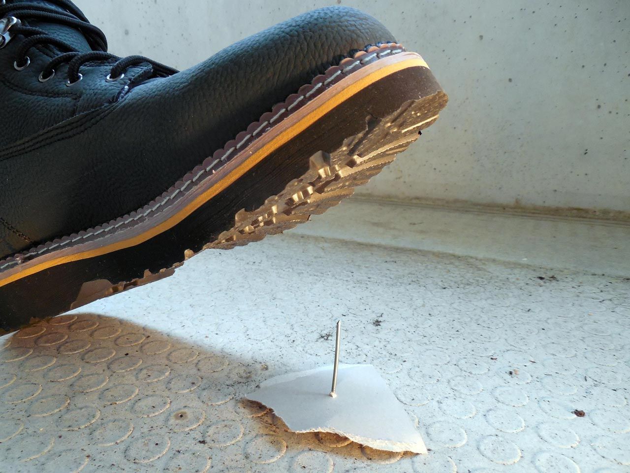 Zo kies je werkschoenen met stalen neus zonder miskoop